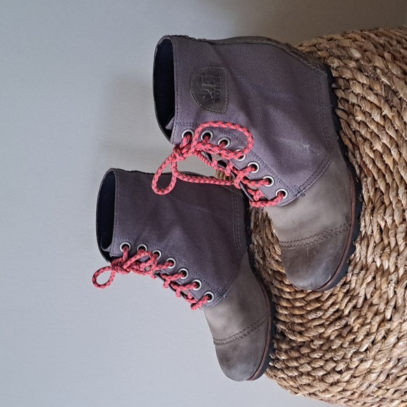 SOREL Womens JOAN OF ARCTIC WEDGE II PDX BROWN ANKLE BOOTIE S-8.5 - Picture 2 of 9